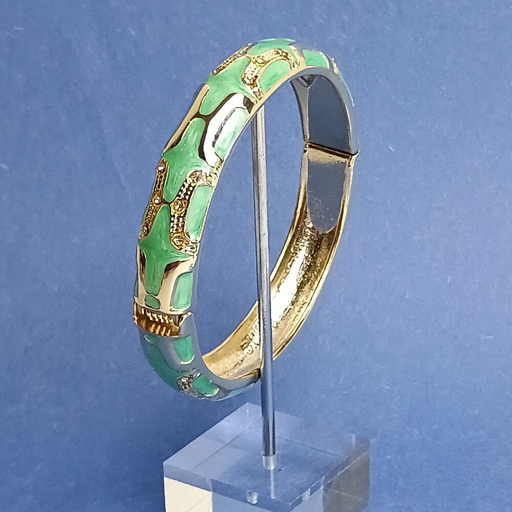 H Pattern Rhinestone Dripping Oil Hinge Bangle Clamper Bracelet Mint Gold Tone
